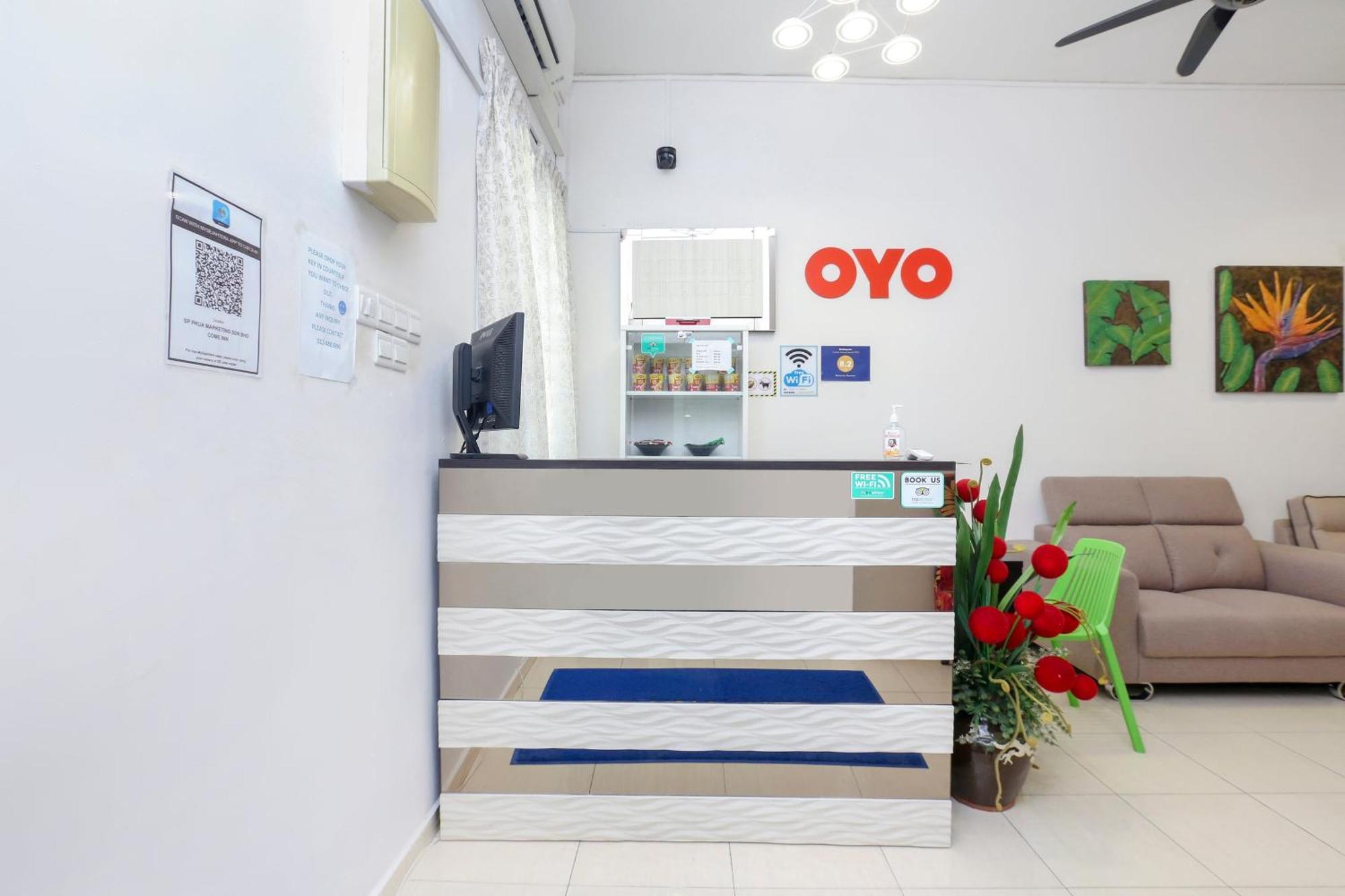 Oyo 90132 Come Inn Premium Куала Теренгану Екстериор снимка